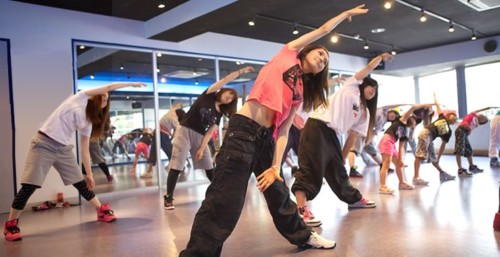 名古屋でジャニーズグループの完コピダンスが習えるスクール
