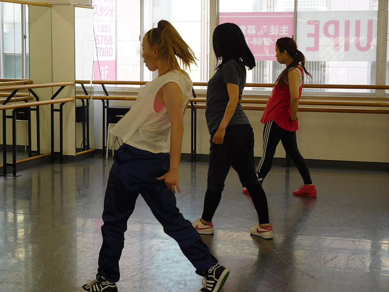 大阪でジャニーズ所属グループの完コピダンスが習えるスクール